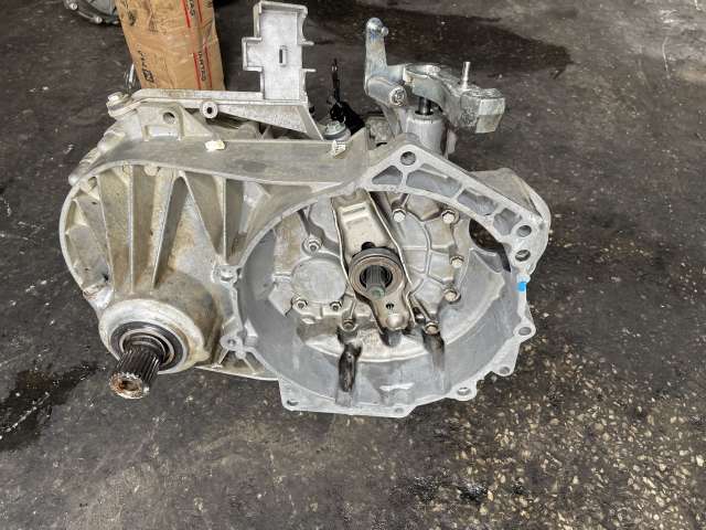 VOLKSWAGEN TRANSPORTER T6-T7 2010-2017 AÇILMAMIŞ ŞANZIMAN